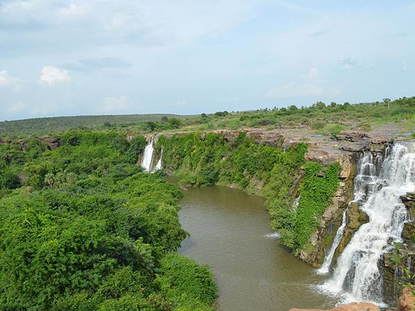 ಎಥಿಪೋಥಲಾ ಜಲಪಾತದ ಸುತ್ತಮುತ್ತಲೂ ಇರುವಾಗ ಮಾಡಬಹುದಾದ ವಿಷಯಗಳು