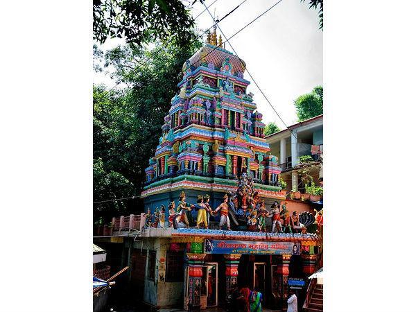 4.ನೀಲಕಂಠ ಮಹಾದೇವ ದೇವಾಲಯ