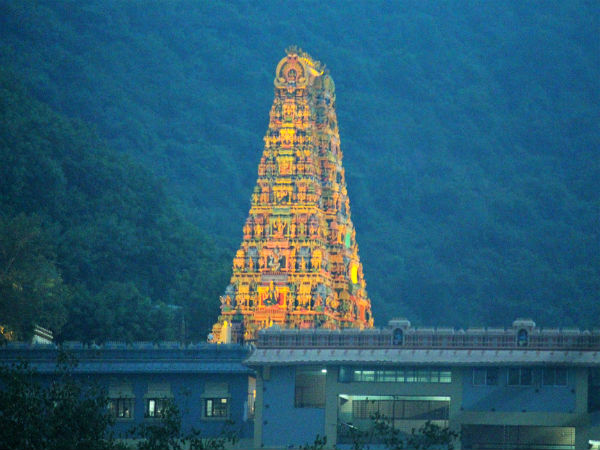 4.ದೇವಾಲಯದಲ್ಲಿ ನವರಾತ್ರಿ ಆಚರಣೆ
