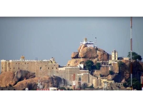 6.ಪ್ರಾಚೀನ ಕಟ್ಟಡಗಳು