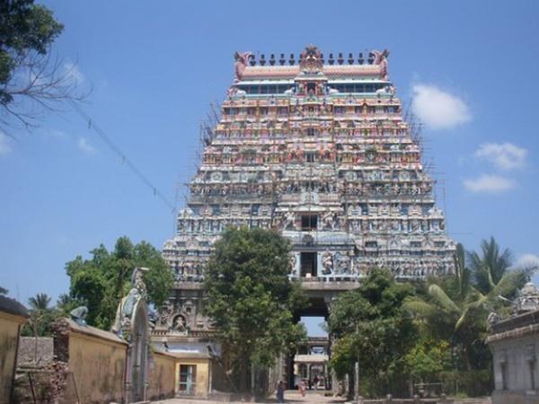7.ದೇವಾಲಯದ ಗೋಪುರ