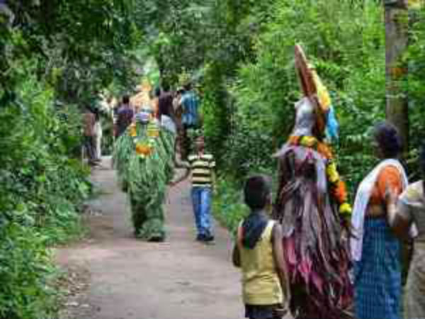 8.ಡ್ಯಾನ್ಸ್ ಮಾಡಿದರೆ ದೇವರು ಕೂಡ ಇಳಿದು ಬರಲೇಬೇಕು...!