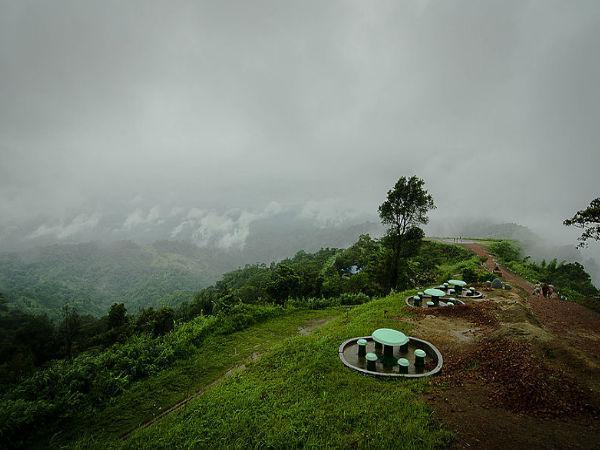 8.ಎಲ್ಕ್ ಫಾಲ್ಸ್