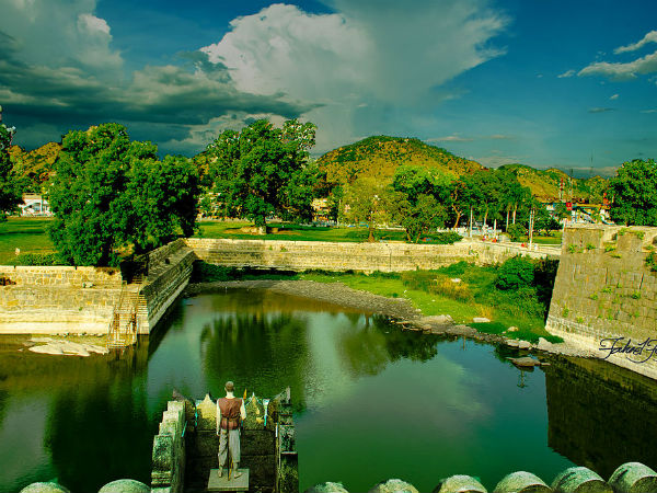 1.ವೆಲ್ಲೂರ್ ಕೋಟೆ, ವೆಲ್ಲೂರ್