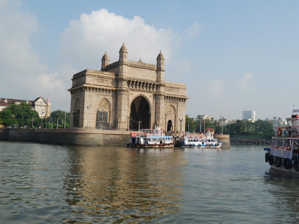 1.ಗೇಟ್ ವೇ ಆಫ್ ಇಂಡಿಯಾ