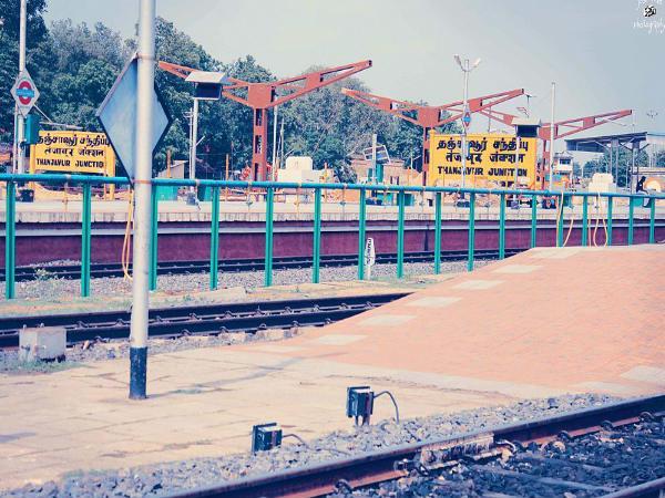 10.ರೈಲ್ವೆ ಮಾರ್ಗದ ಮೂಲಕ