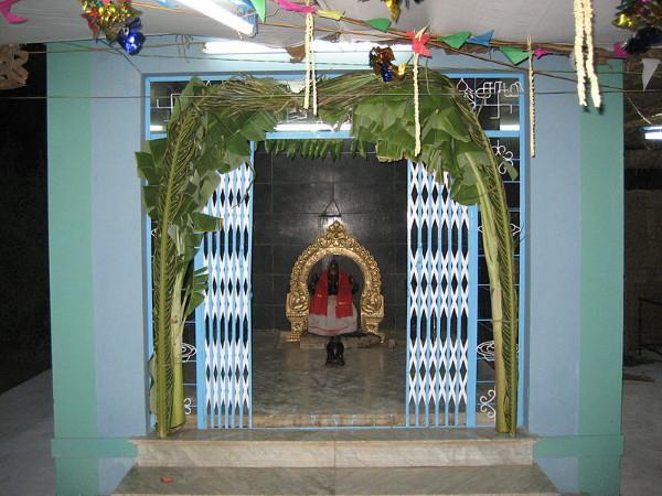 17.ಶ್ರೀ ಕರುವುರ್ ಮರಿಯಮ್ಮನ್ ದೇವಾಲಯ