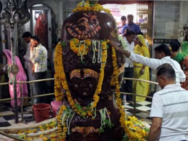 2.8 ಮುಖ ಹೊಂದಿರುವ ಶಿವಲಿಂಗ