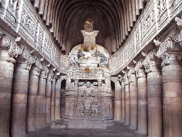 2.ಅಜಂತಾ ಮತ್ತು ಎಲ್ಲೋರ ಗುಹೆಗಳು