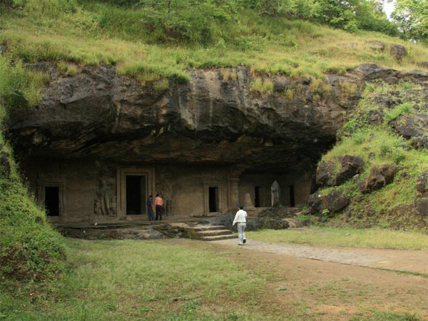 2.ಎಲಿಫೆಂಟಾ ಗುಹೆಗಳು