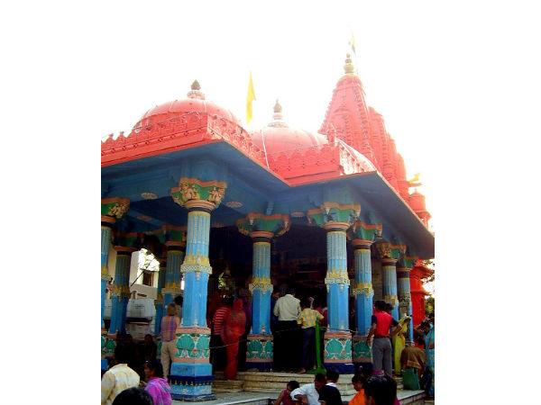 4 ಮುಖದ ಬ್ರಹ್ಮದೇವನ ವಿಗ್ರಹ