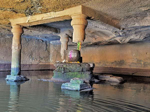 3.ನಾಲ್ಕು ಯುಗಗಳಿಗೆ ನಾಲ್ಕು ಸ್ತಂಭಗಳು