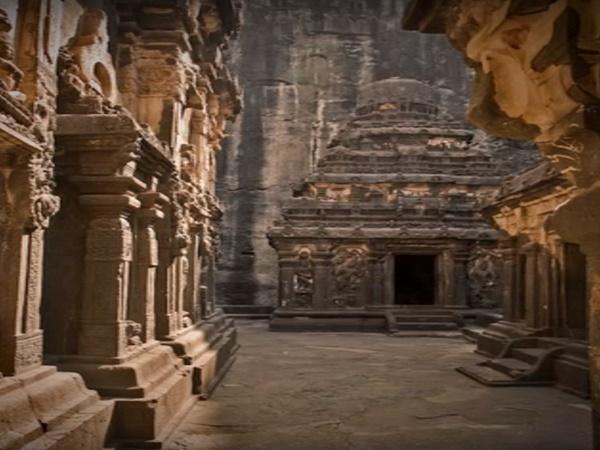 8.ಅದ್ಭುತವಾದ ಶಿವಲಿಂಗವಿರುವ ದೇವಾಲಯ