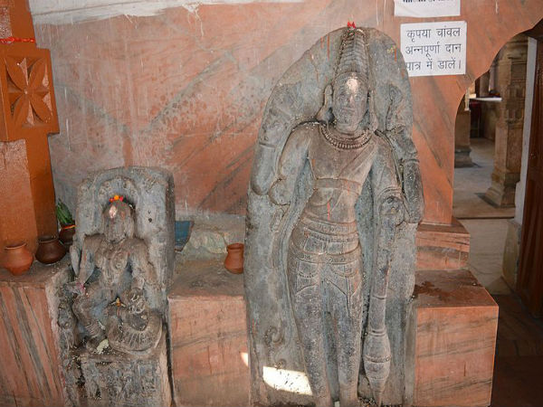 ಇಲ್ಲಿಯ ಮೂರ್ತಿ ಹೇಗಿದೆ?