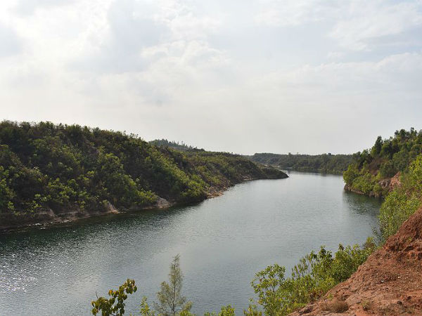 ನೀರು ಕೂಡಾ ಮೇಲ್ಮುಕವಾಗಿ ಹರಿಯುತ್ತೆ