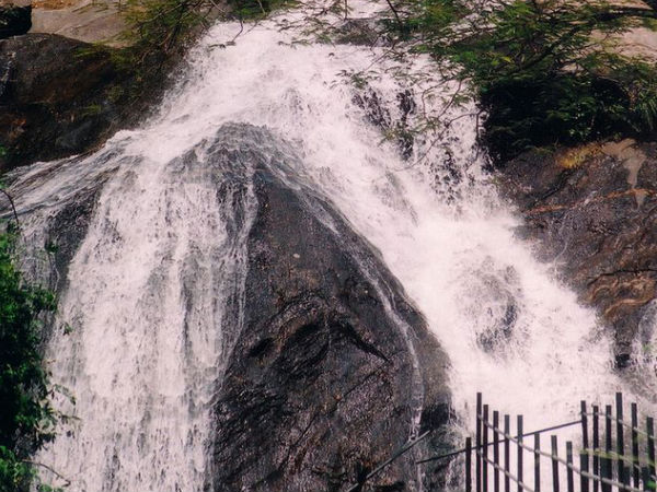 4. ಸಿರುವಾಣಿ ಜಲಪಾತ