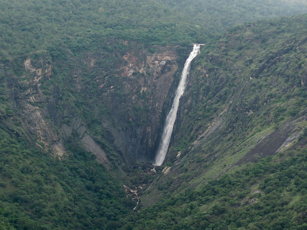 8. ತಲೈಯಾರ್ ಫಾಲ್ಸ್