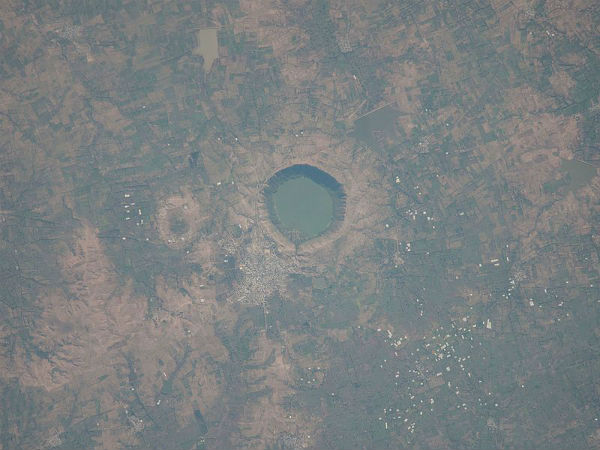 ದೈತ್ಯಗುಂಡಿ ಸರೋವರ