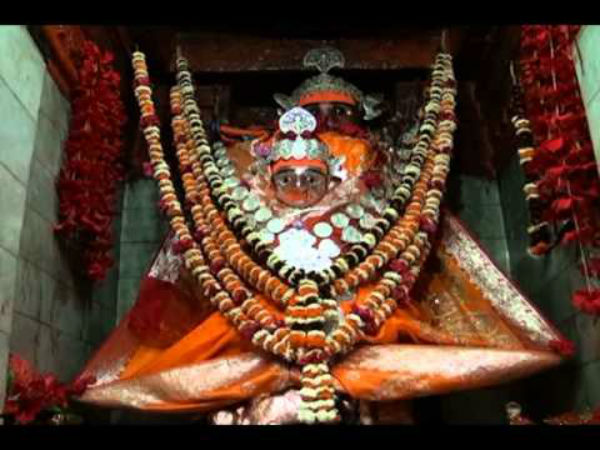 ನಾರಿ ರೂಪದ ಪ್ರತಿಮೆ