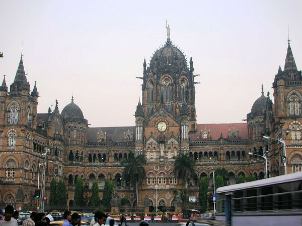 1. ಗೋಥಿಕ್ ಶೈಲಿಯ ವಾಸ್ತು ಶಿಲ್ಪ