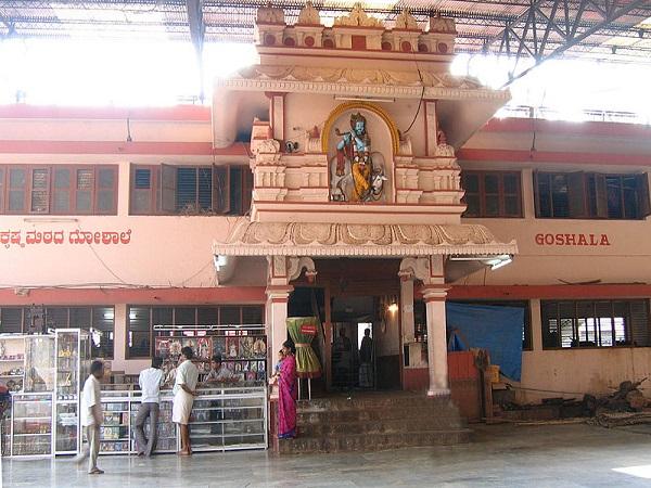2.ಉಡುಪಿ ಶ್ರೀ ಕೃಷ್ಣ ದೇವಾಲಯ