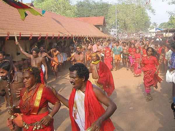ದೇವಿಯ ಮೂರ್ತಿ ಇತ್ತ ಪರಶಿವ
