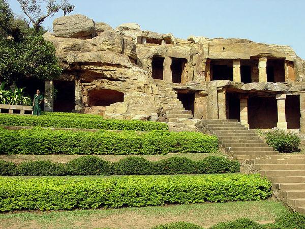 5.ಉದಯಗಿರಿ ಮತ್ತು ಖಂದಗಿರಿ ಗುಹೆಗಳು