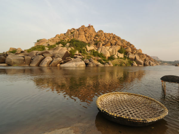 5. ಕಾರಾಕಲ್ ಬೋಟ್ ಸವಾರಿ