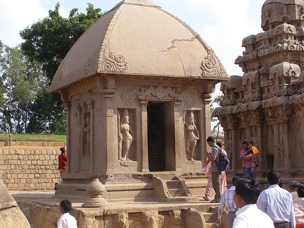 ಕಲ್ಲಿನ ರಥ