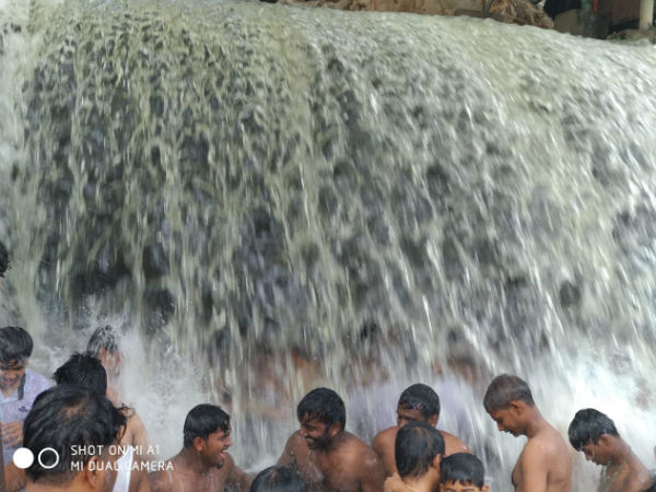1.ಹೊಗೆನಕಲ್ ಜಲಪಾತ