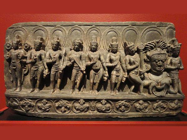 10.ನವಗ್ರಹಗಳಲ್ಲಿ ಒಂದಾದ ಗುರು