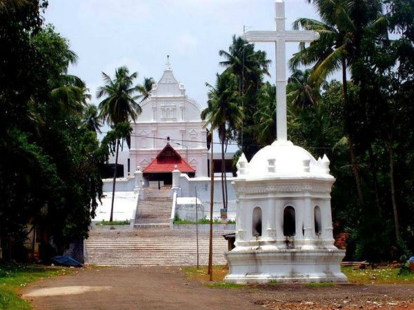 ಜಮೀನು ನೀಡಿದ ಮನೆಯೊಡೆಯ