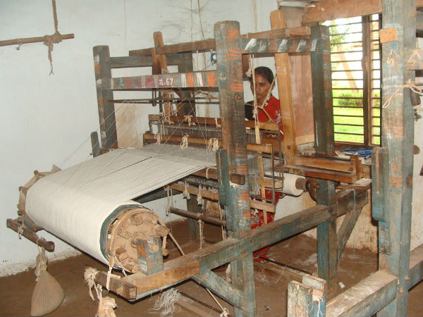 ಖಾದಿ ಬಟ್ಟೆಗಳು