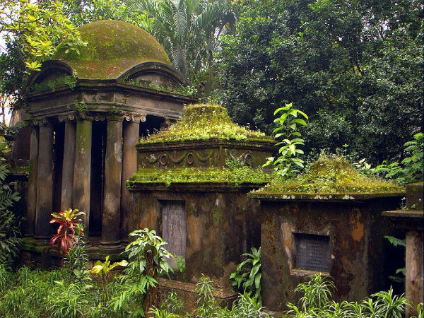 4. ಸೌತ್ ಪಾರ್ಕ್ ಸ್ಟ್ರೀಟ್ ಸ್ಮಶಾನ