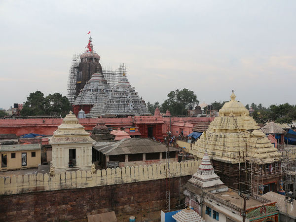 2. ವಿಶಾಖಪಟ್ಟಣಂ ನಿಂದ ಪುರಿ ತಲುಪುವುದು ಹೇಗೆ?