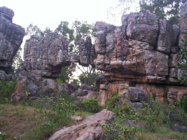 ಶಿಲಾ ತೋರಣದ ಸುರಕ್ಷತೆ