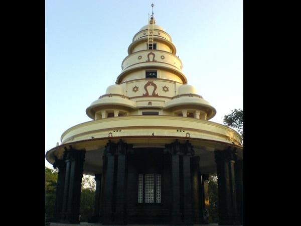 ನಾರಾಯಣಗುರುಗಳ ಸಮಾಧಿ ಶಿವಗಿರಿಯಲ್ಲಿದೆ