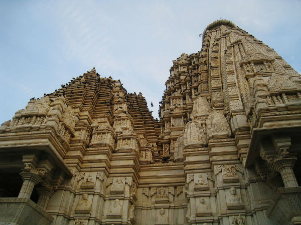 ಚೋಮು