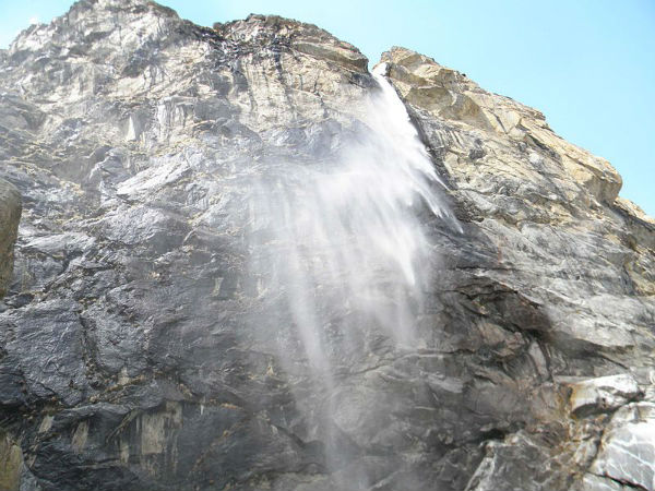 ಬದ್ರಿನಾಥ್ಗೆ ಸಮೀಪದಲ್ಲಿದೆ