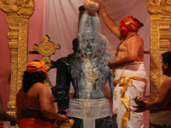 ಪ್ರತಿ ಶುಕ್ರವಾರ ಅಭಿಷೇಕ