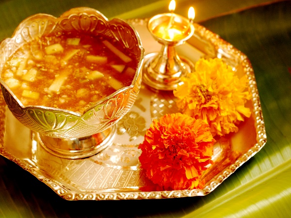 ಯಜ್ಞಕುಂಡದಲ್ಲಿ ಬಿದ್ದು ಸತ್ತ ಹಾವುಗಳು