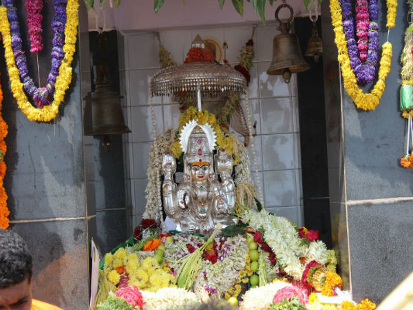 ಊರ ದೇವತೆ ದೇವಿರಮ್ಮ