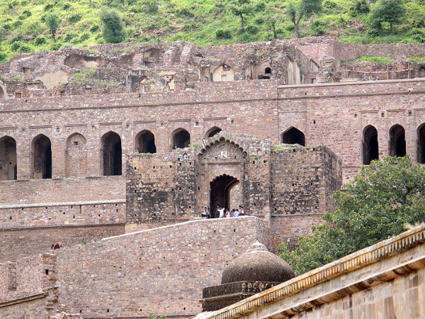 ಬಾನ್ಘಡ್ ನಾಶದ ಶಾಪ