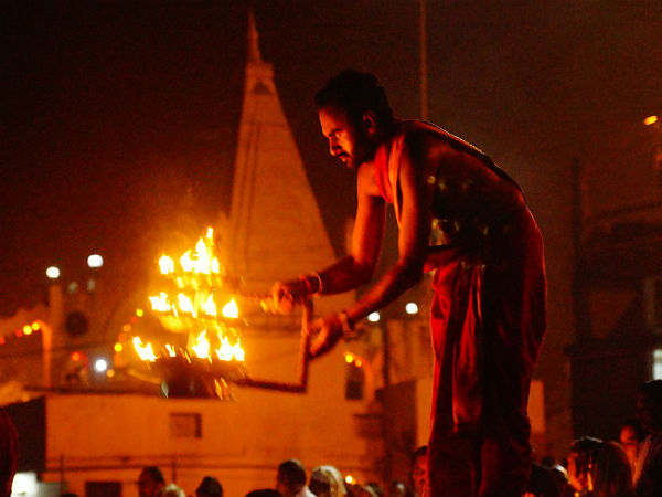 ಚಮತ್ಕಾರವೋ, ಕೈಚಳಕವೋ