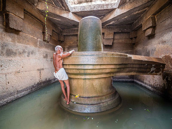 ಶಿವಲಿಂಗಕ್ಕೆ ಸೂರಿಲ್ಲ