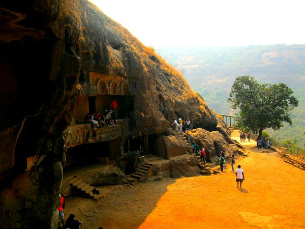 ಲೋಣಾವಲಾದಿಂದ ಕಾರ್ಲಾ ಗುಹೆಗಳು ತಲುಪುವುದು ಹೇಗೆ?