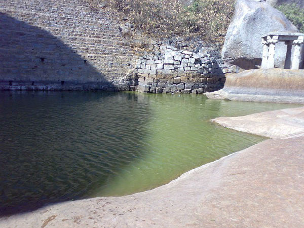 ಶ್ರೀ ಪಾದ ತೀರ್ಥಂ