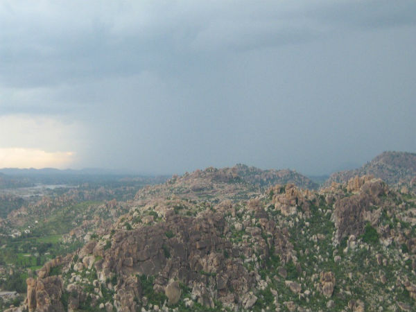ತೆಪ್ಪಗಳಿವೆ