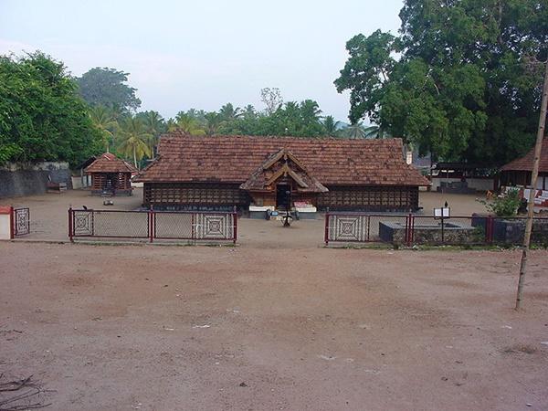 ಕುರುತುಪುಳ ಸುಲ್ತಾನ್ ದೇವಾಲಯ