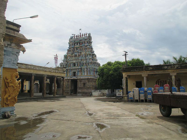 ಸಿಕ್ಕಲ್ ಸಿಂಗರಾವೇಲನ್ ದೇವಾಲಯ